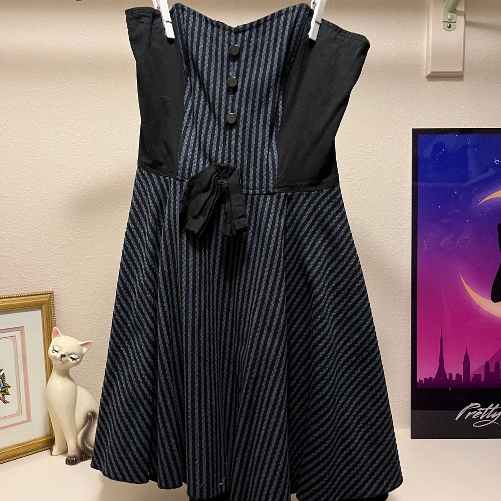 Rock Steady strapless pinup dress